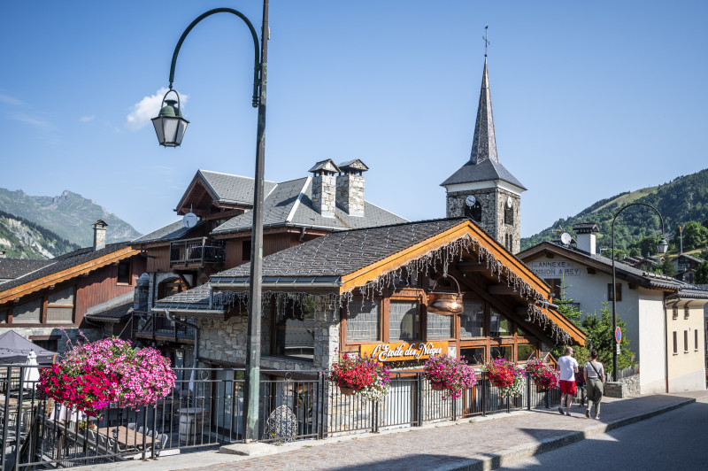 apartments and chalets - village center