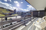 _agence-des-belleville_lv_images__lot_0000045188_02_24554888