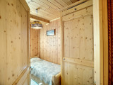 _lv_images__lot_0002000113_11_24744660
