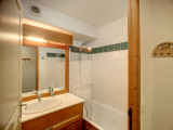 _lv_images__lot_0002050031_12_24525345