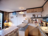 _lv_images__lot_0007010609_04_23615901