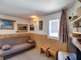 _lv_images__lot_0012020301_03_33211773