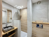 _lv_images__lot_0013040112_05_25847216