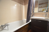 _lv_images__lot_0030510410_05_23670274