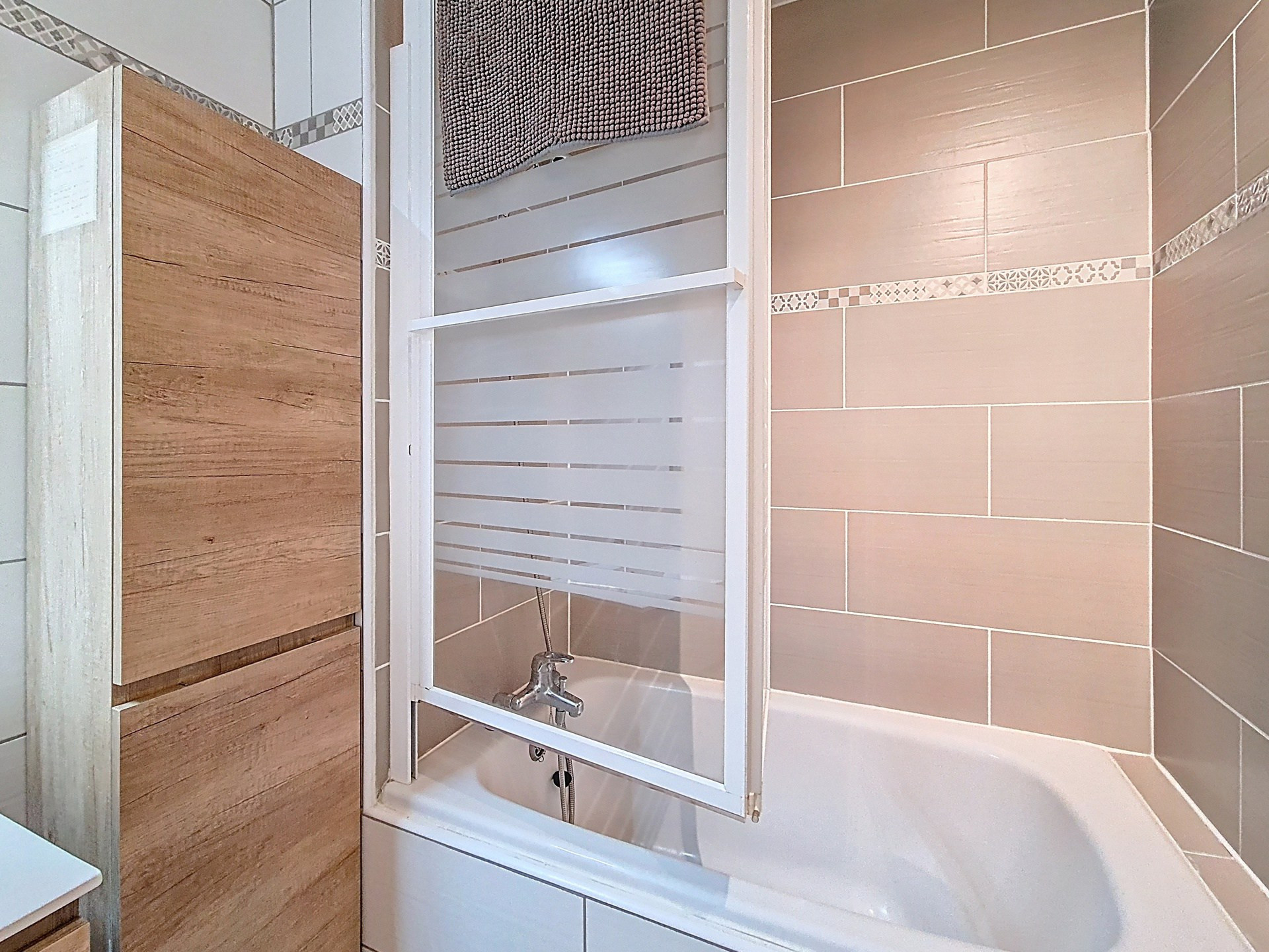 _agence-des-belleville_lv_images__lot_0000045050_12_29754160