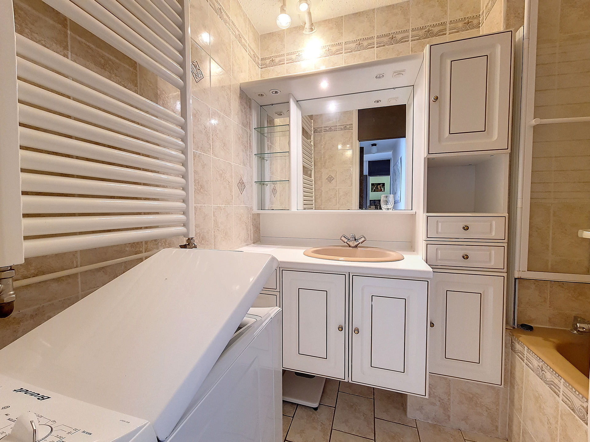 Intérieure Intérieure