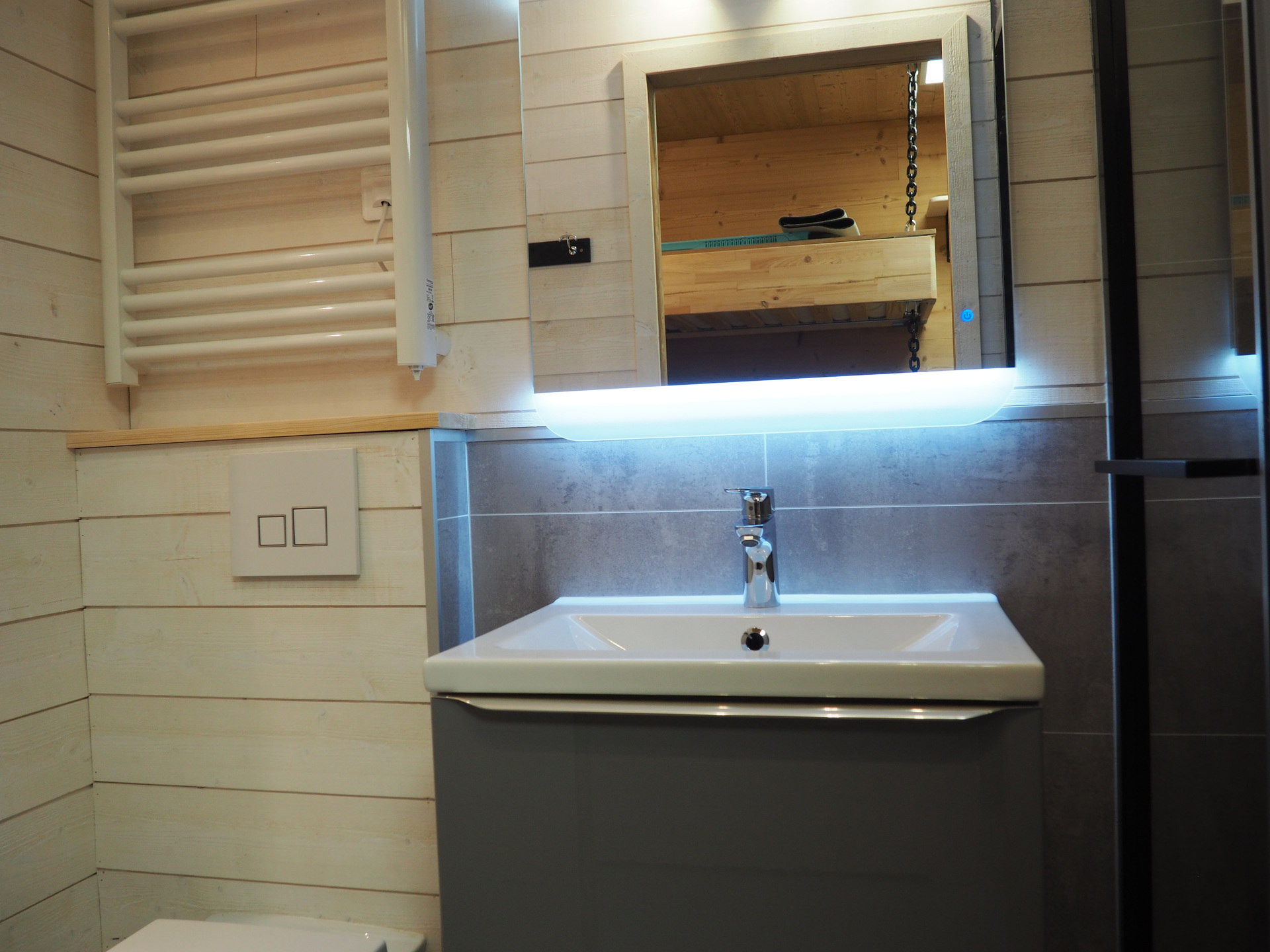 _agence-des-belleville_lv_images__lot_0000045076_05_27754500 _agence-des-belleville_lv_images__lot_0000045076_05_27754500