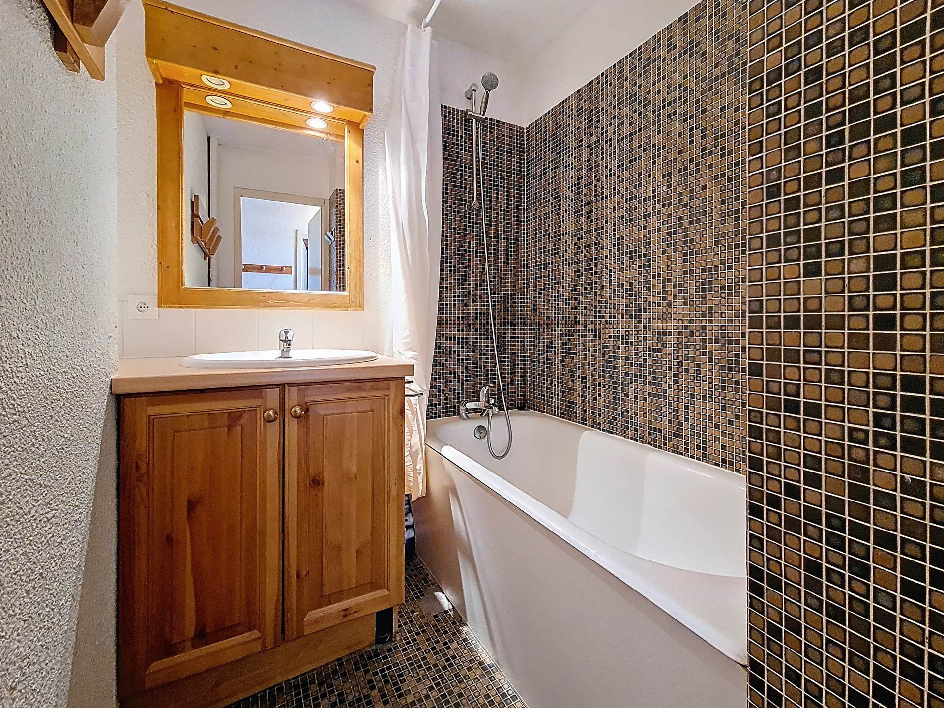 _agence-des-belleville_lv_images__lot_0000045099_10_29756681