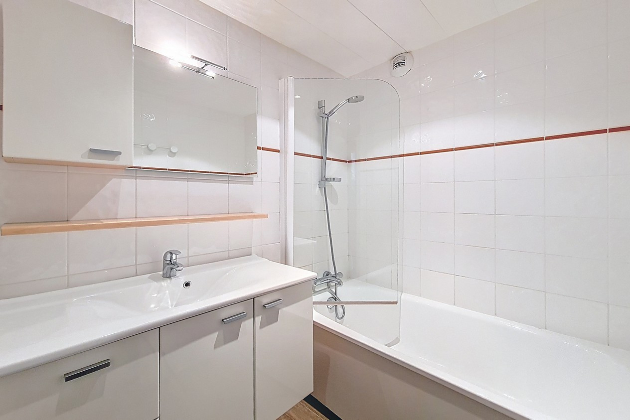 _agence-des-belleville_lv_images__lot_0000045146_13_27194506