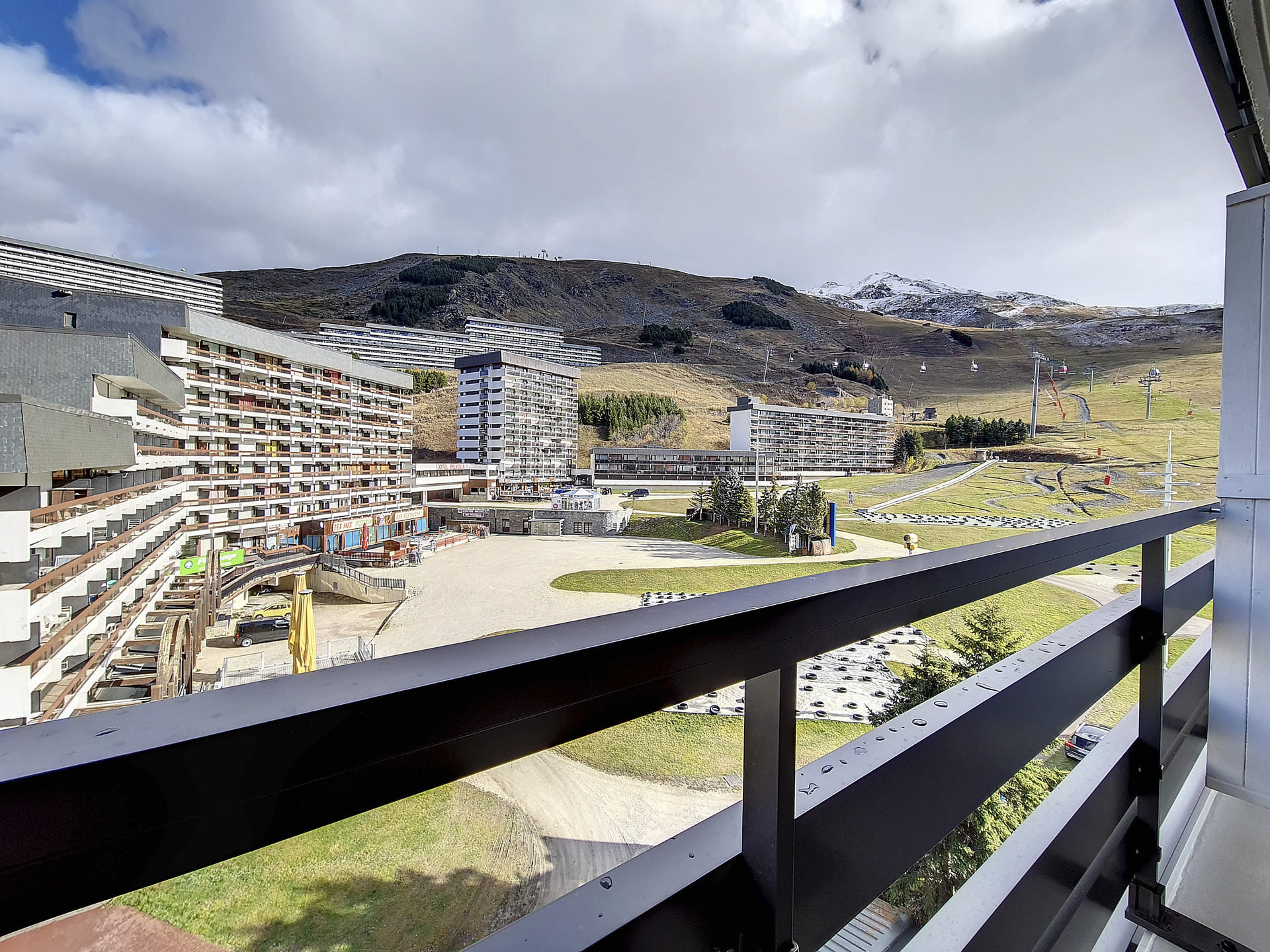 _agence-des-belleville_lv_images__lot_0000045194_14_24459362