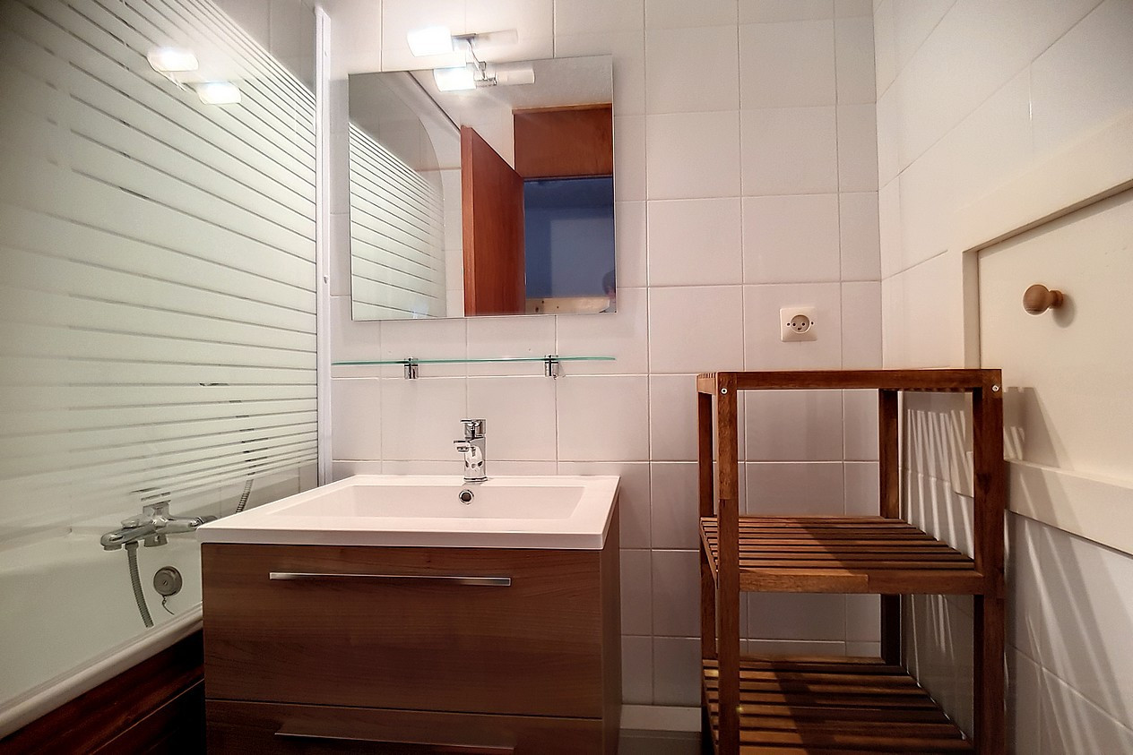 _agence-des-belleville_lv_images__lot_0000045238_12_28209496