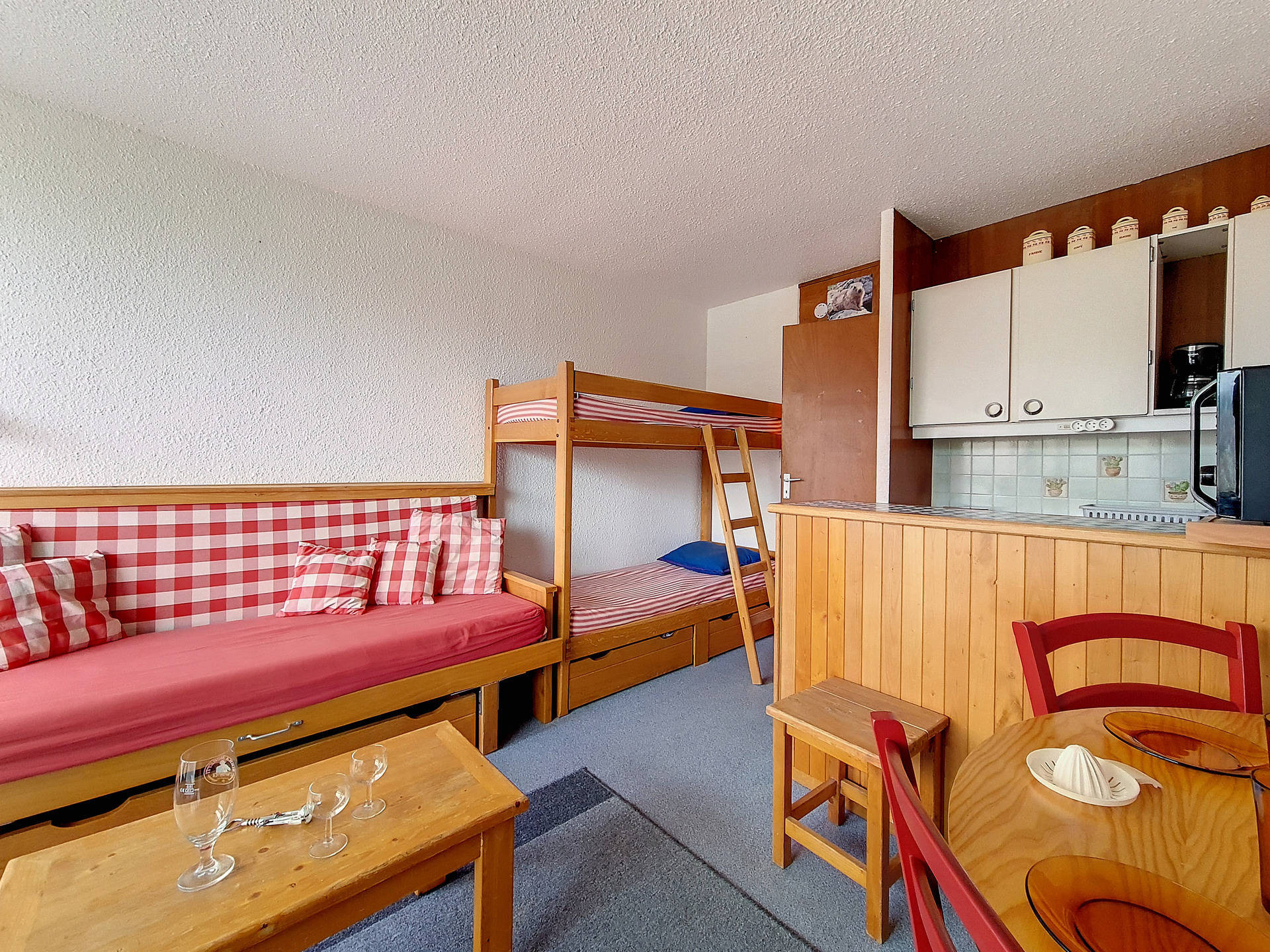_agence-des-belleville_lv_images__lot_0000045260_01_24555518