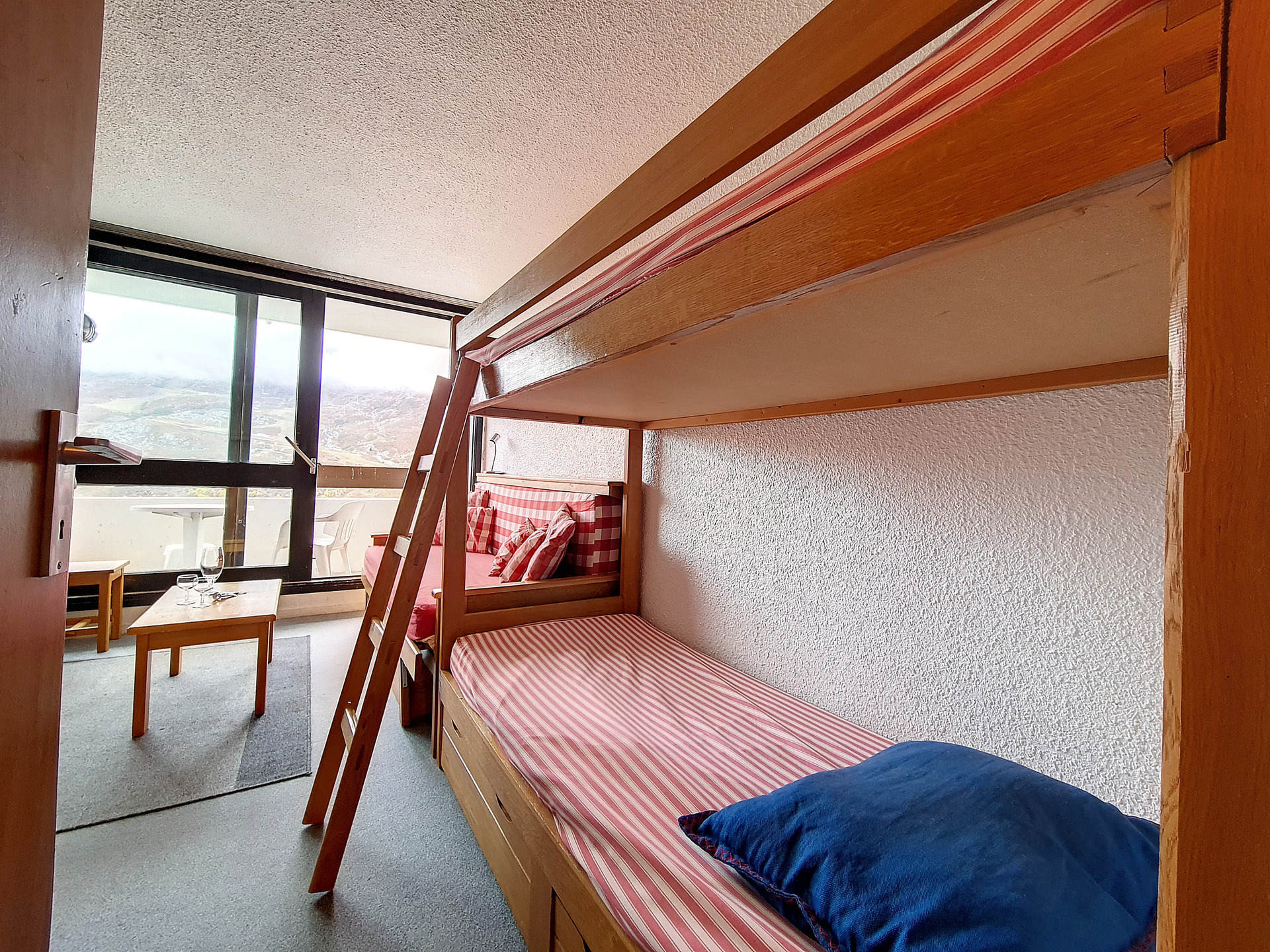 _agence-des-belleville_lv_images__lot_0000045260_11_27286272 _agence-des-belleville_lv_images__lot_0000045260_11_27286272