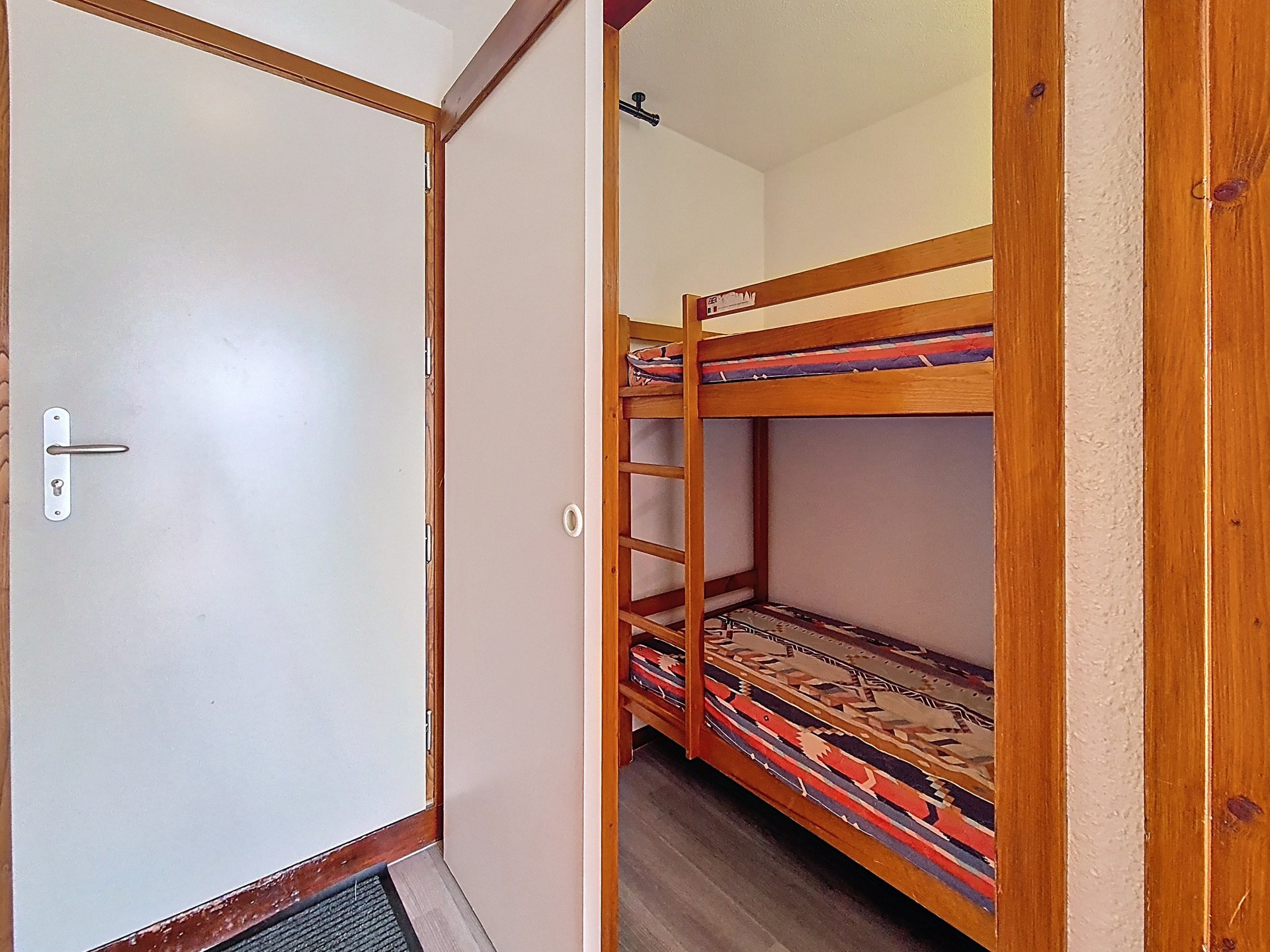 _agence-des-belleville_lv_images__lot_0000045328_08_28656219