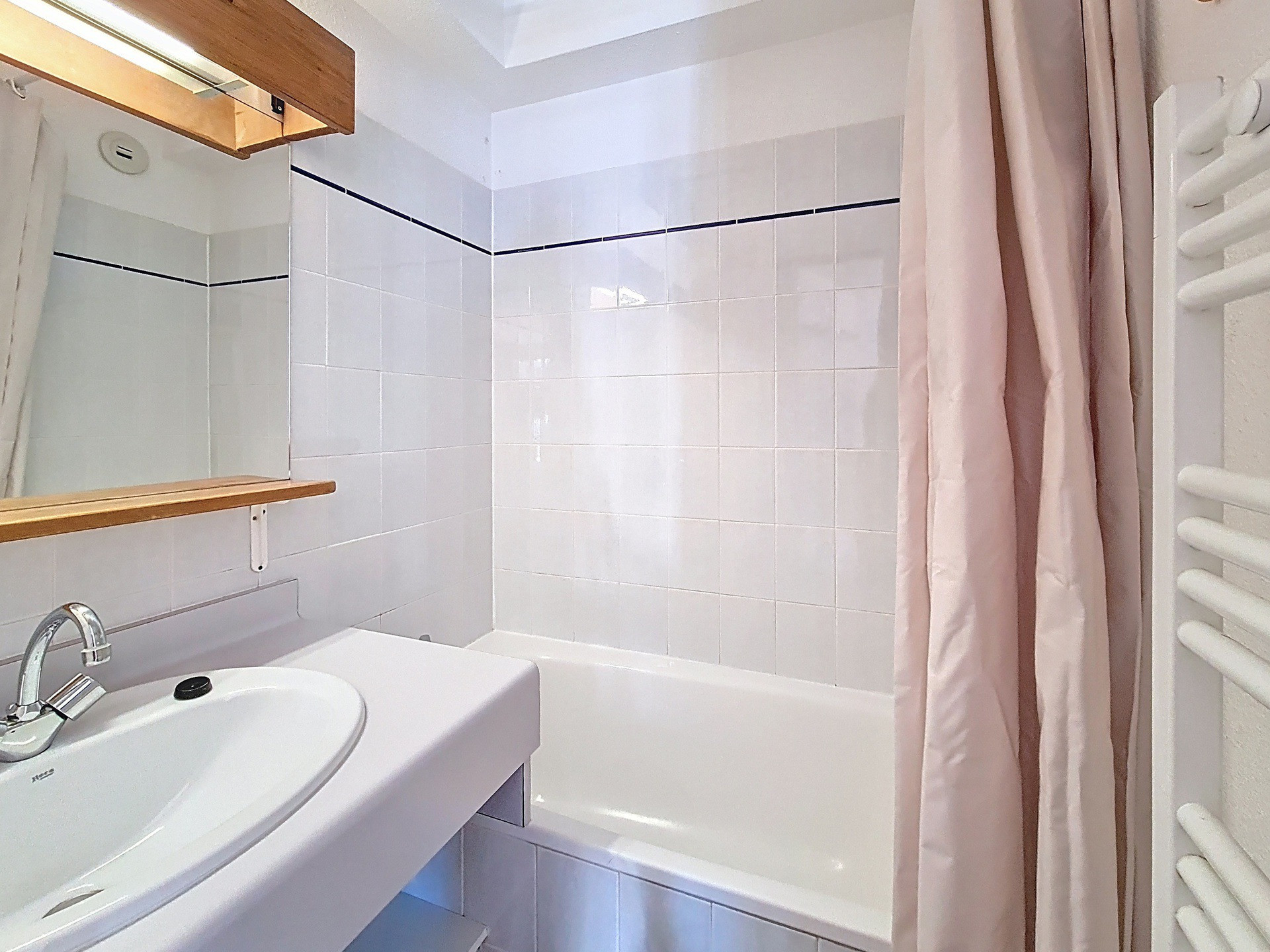 _agence-des-belleville_lv_images__lot_0000045328_10_27506319