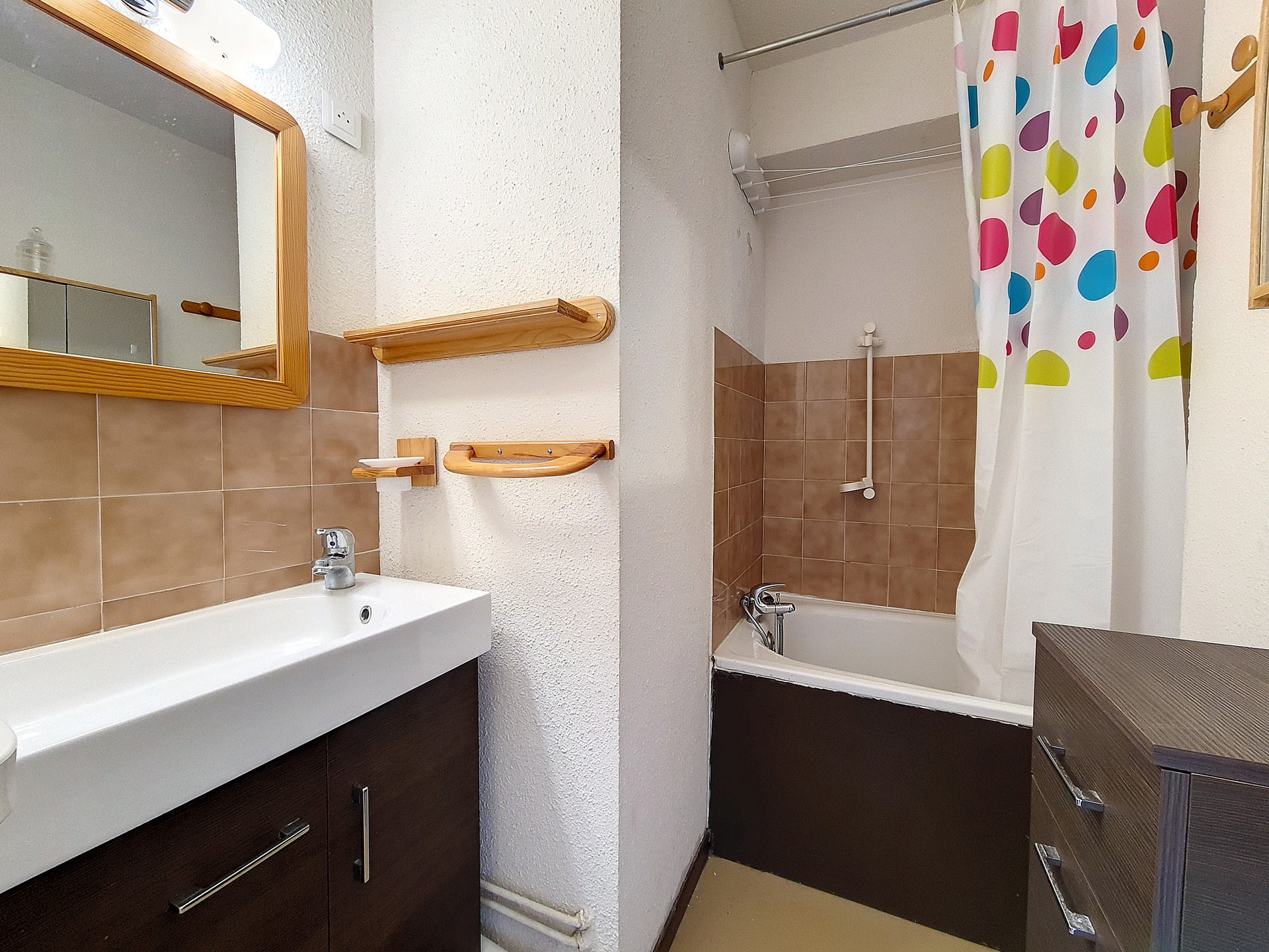 _agence-des-belleville_lv_images__lot_0000045438_13_27359012 _agence-des-belleville_lv_images__lot_0000045438_13_27359012