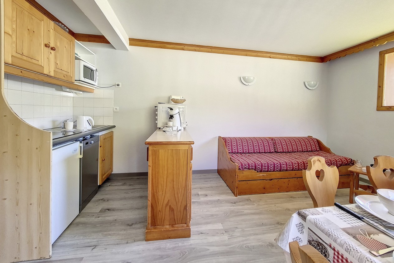 _agence-des-belleville_lv_images__lot_0000045458_08_27583771