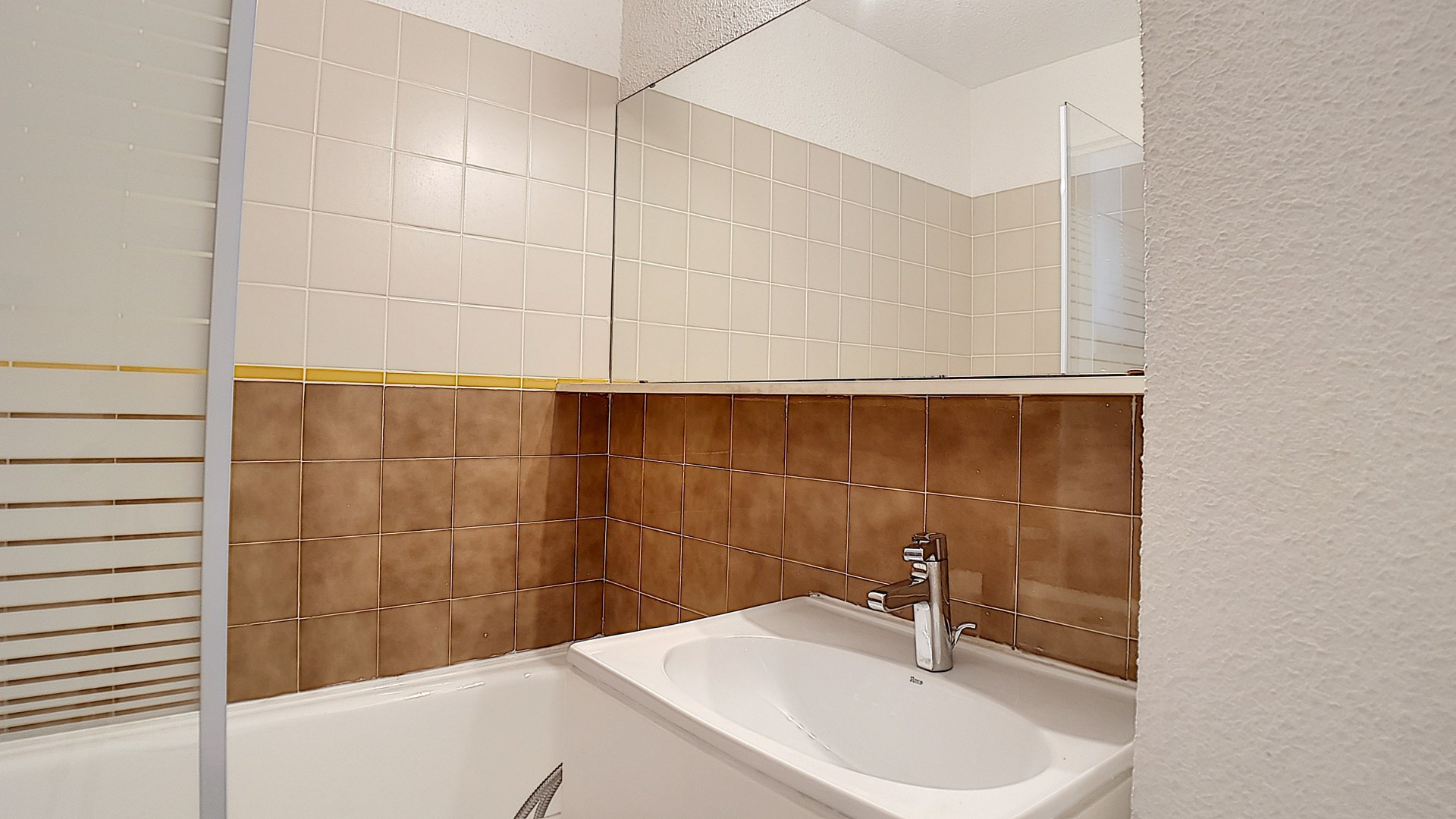 _agence-des-belleville_lv_images__lot_0000045532_09_26821730 _agence-des-belleville_lv_images__lot_0000045532_09_26821730