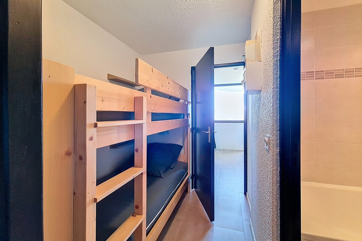 _agence-des-belleville_lv_images__lot_0000045539_12_27885257