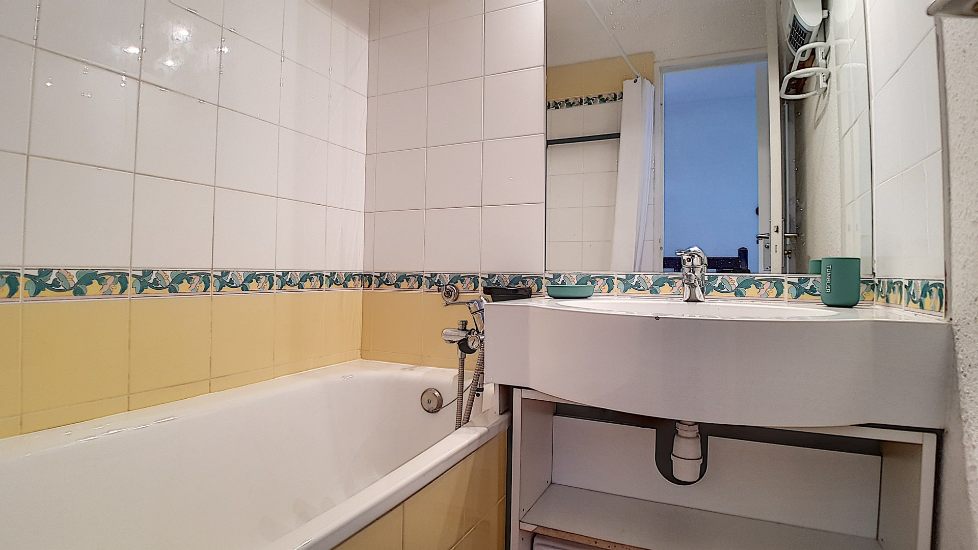 _agence-des-belleville_lv_images__lot_0000045605_10_27468743 _agence-des-belleville_lv_images__lot_0000045605_10_27468743