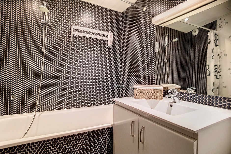 _agence-des-belleville_lv_images__lot_0000045631_12_26726086 _agence-des-belleville_lv_images__lot_0000045631_12_26726086