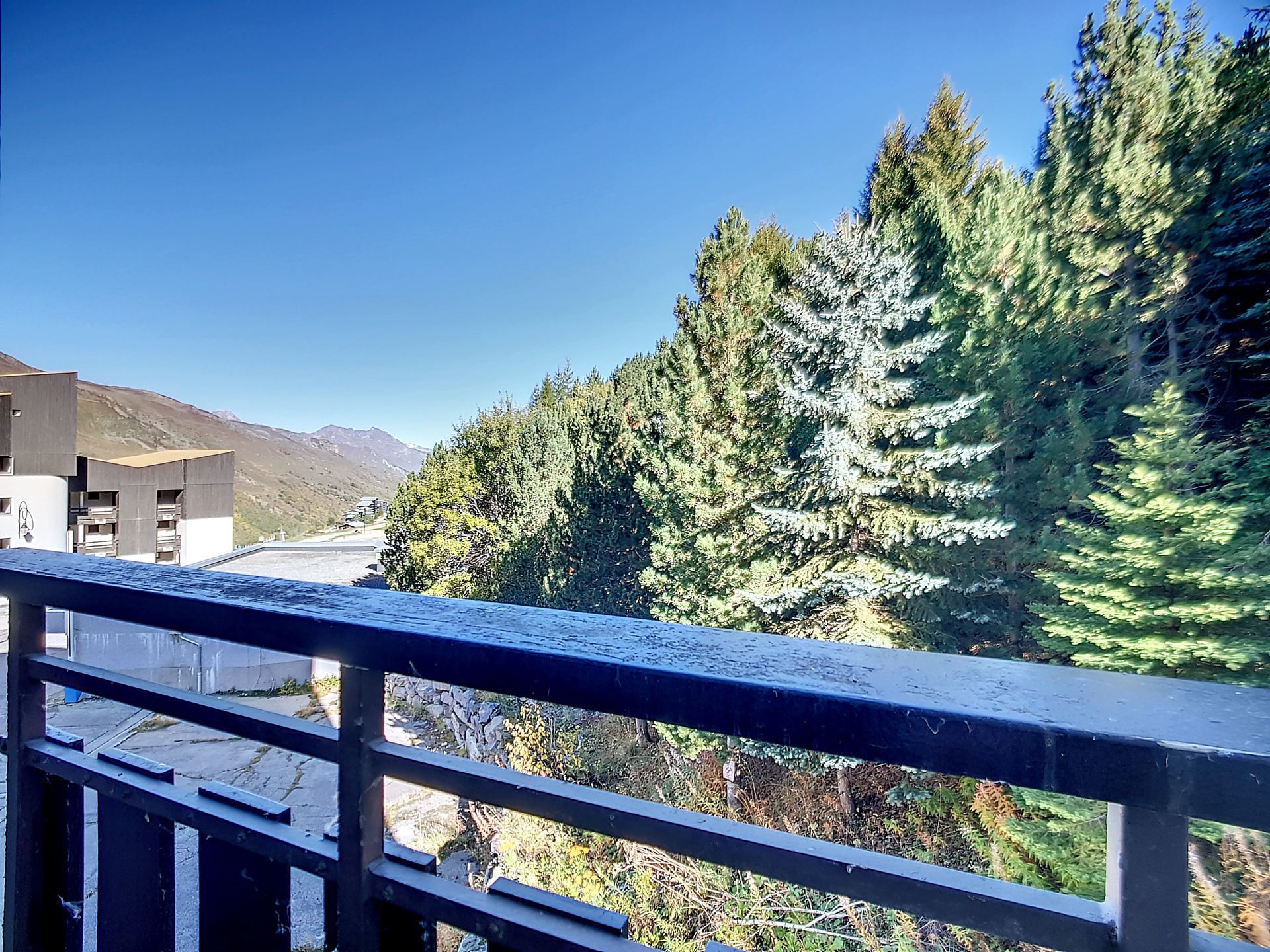 _agence-des-belleville_lv_images__lot_0000045633_16_29778374 _agence-des-belleville_lv_images__lot_0000045633_16_29778374