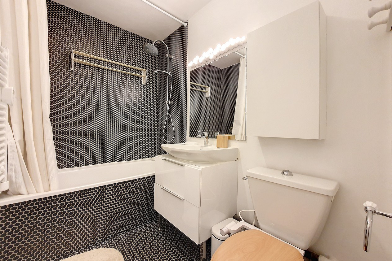 _agence-des-belleville_lv_images__lot_0000045637_10_26873151