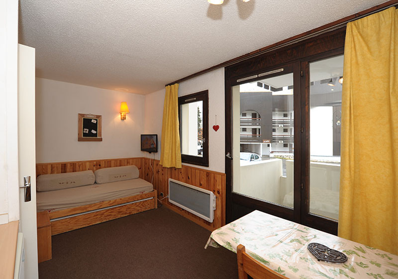 _agence-des-belleville_lv_images__lot_0000045648_01_32656001