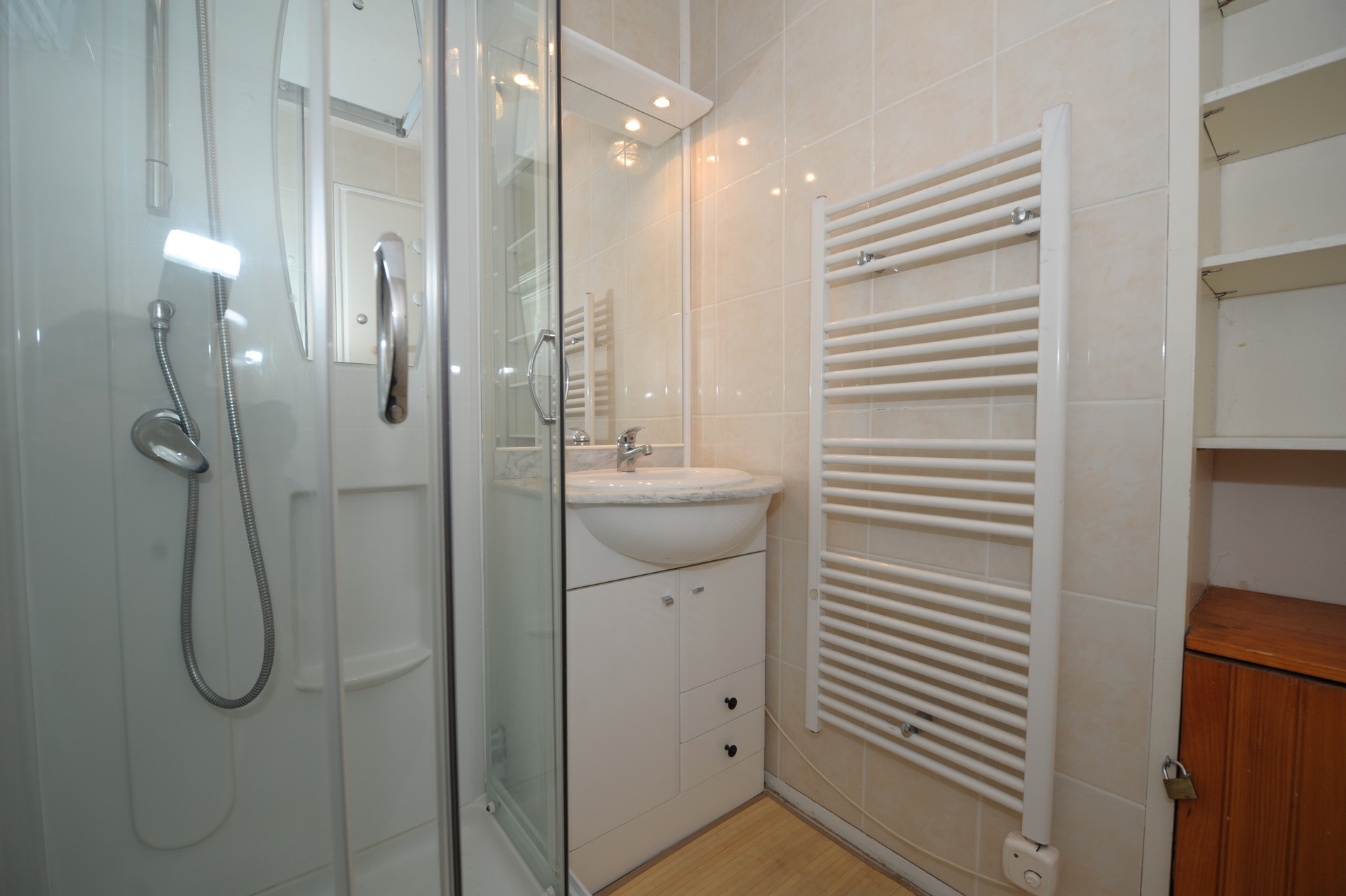 _agence-des-belleville_lv_images__lot_0000045648_06_26931404 _agence-des-belleville_lv_images__lot_0000045648_06_26931404