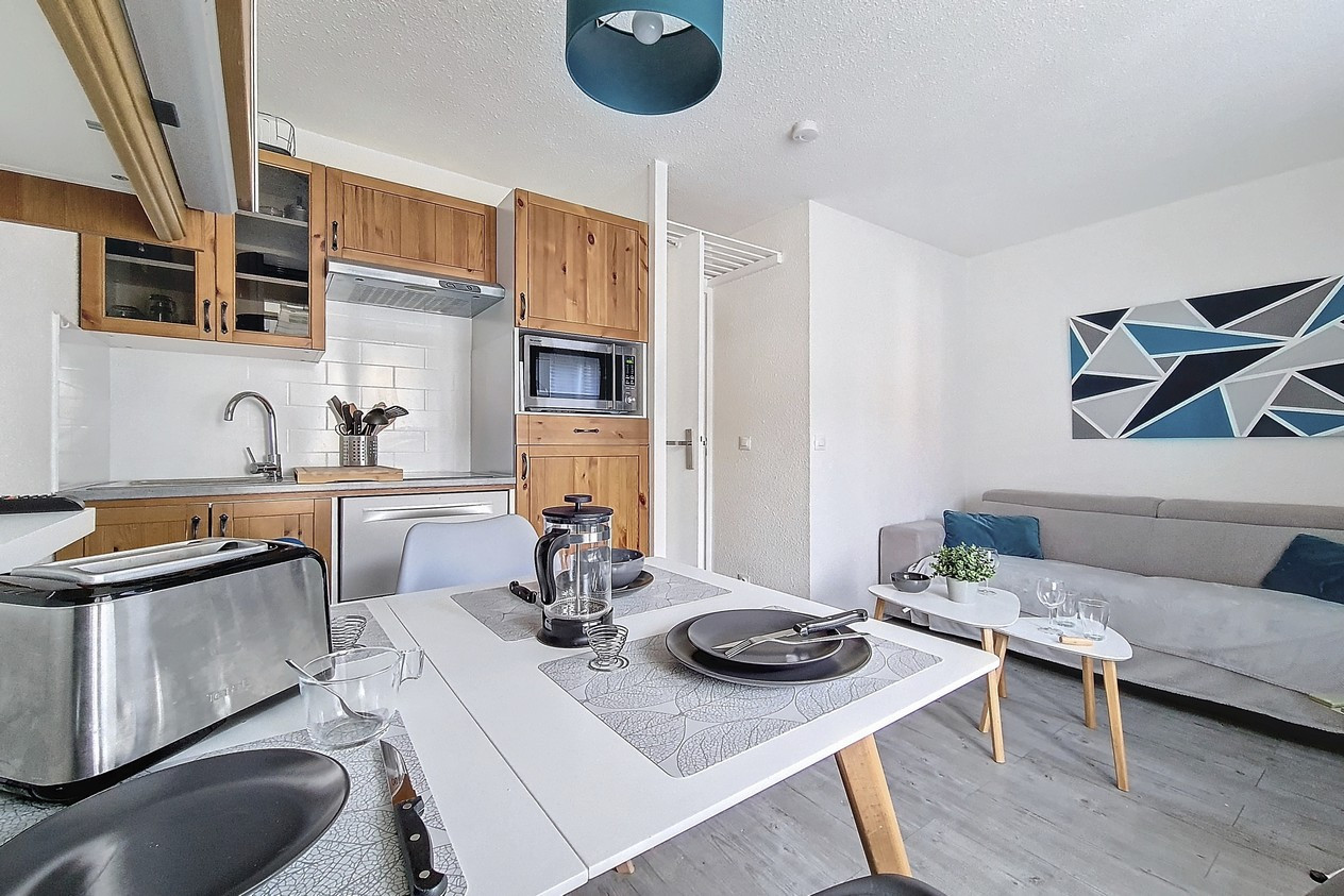 _agence-des-belleville_lv_images__lot_0000045649_11_27520620 _agence-des-belleville_lv_images__lot_0000045649_11_27520620