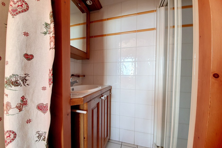 _agence-des-belleville_lv_images__lot_0000045678_12_29294406 _agence-des-belleville_lv_images__lot_0000045678_12_29294406