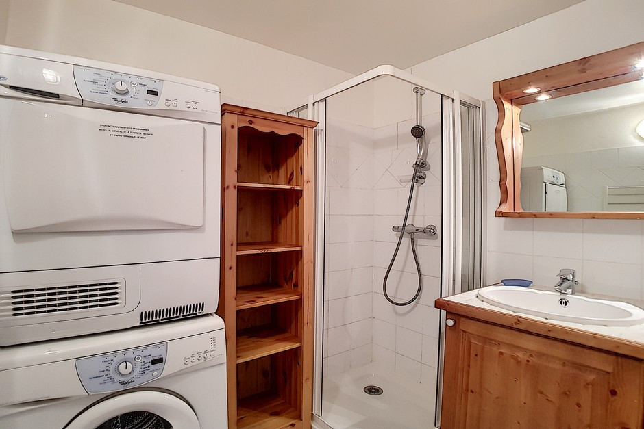 _agence-des-belleville_lv_images__lot_0000045718_13_29413832 _agence-des-belleville_lv_images__lot_0000045718_13_29413832