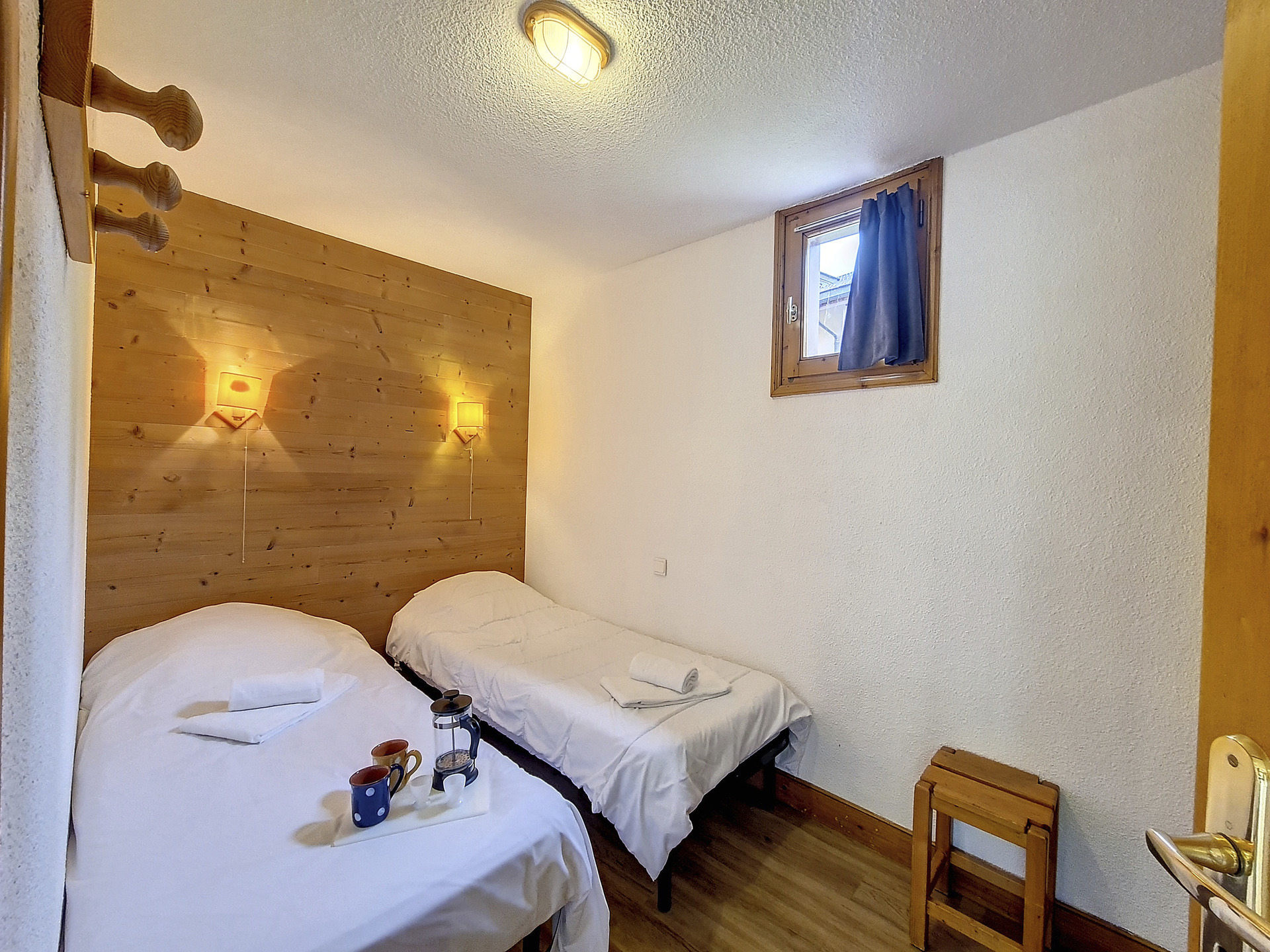 _agence-des-belleville_lv_images__lot_0000045735_09_23610483