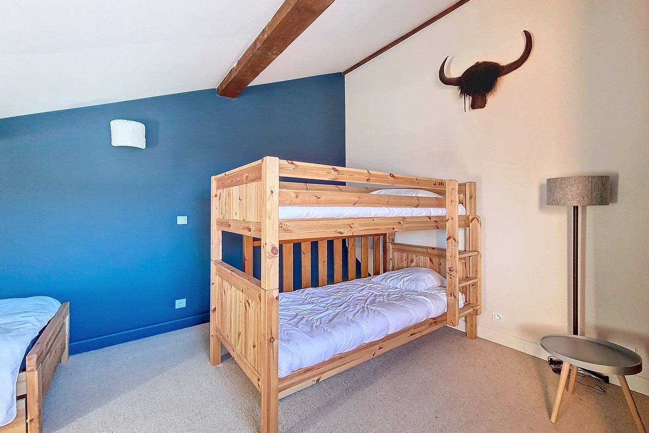 _agence-des-belleville_lv_images__lot_0000045755_12_30077597