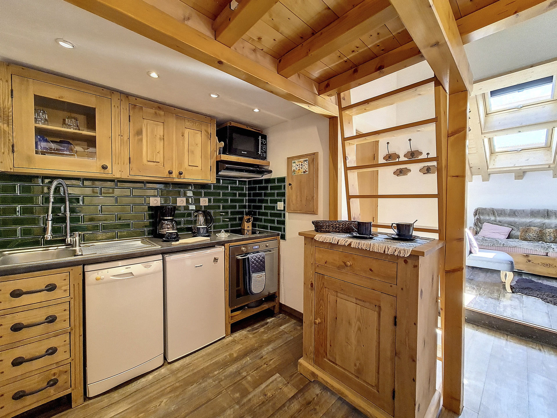 _agence-des-belleville_lv_images__lot_0000045796_07_27416160 _agence-des-belleville_lv_images__lot_0000045796_07_27416160