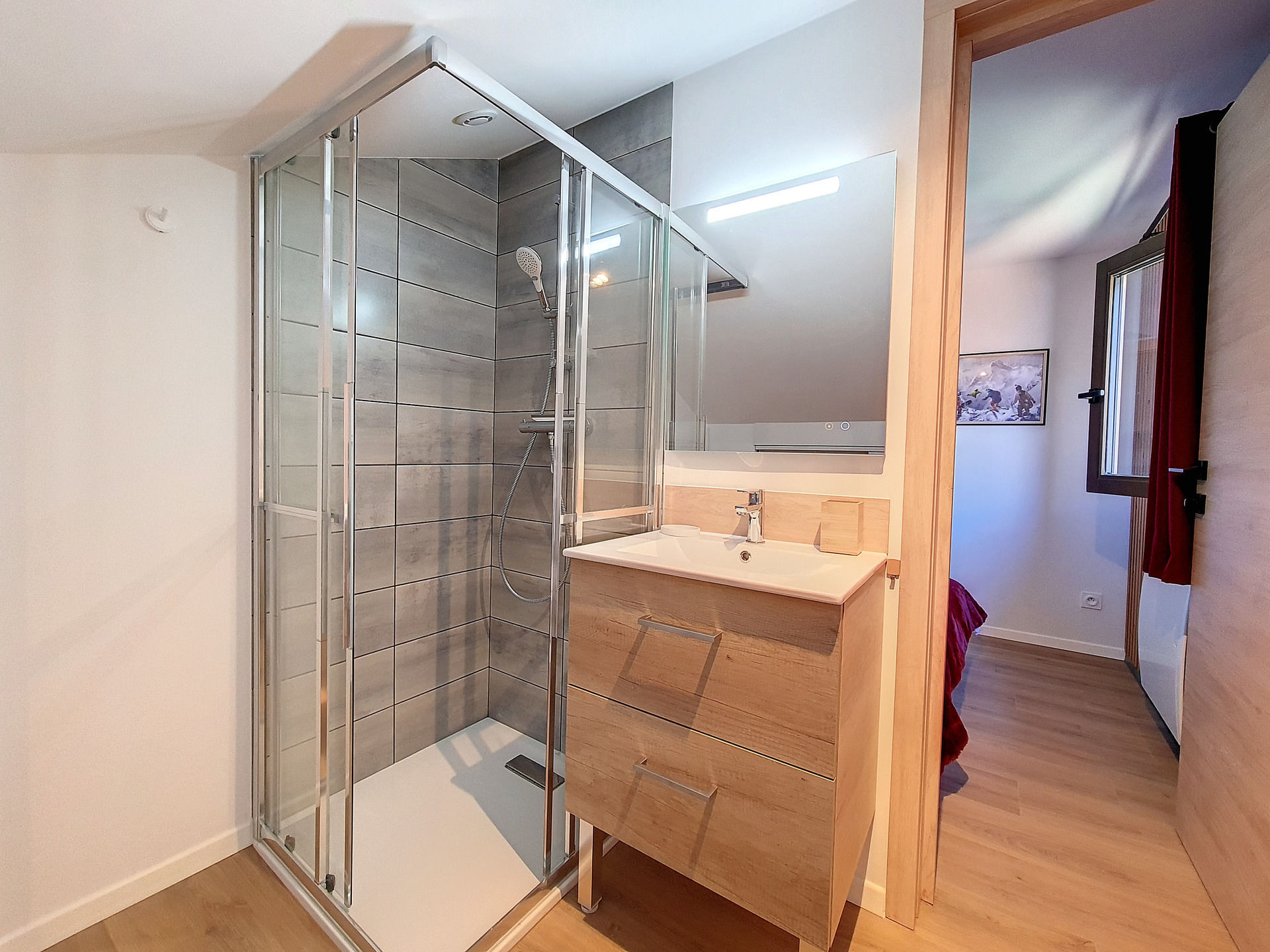 _agence-des-belleville_lv_images__lot_0000045802_12_26984141 _agence-des-belleville_lv_images__lot_0000045802_12_26984141