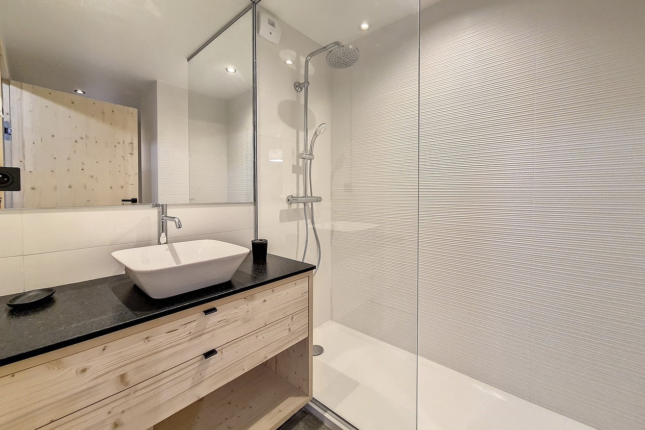 _agence-des-belleville_lv_images__lot_0000070220_15_29710756 _agence-des-belleville_lv_images__lot_0000070220_15_29710756