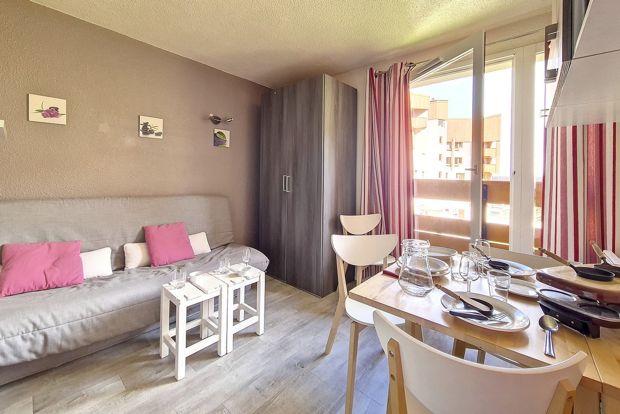 _agence-des-belleville_lv_images__lot_0000070491_02_29715124