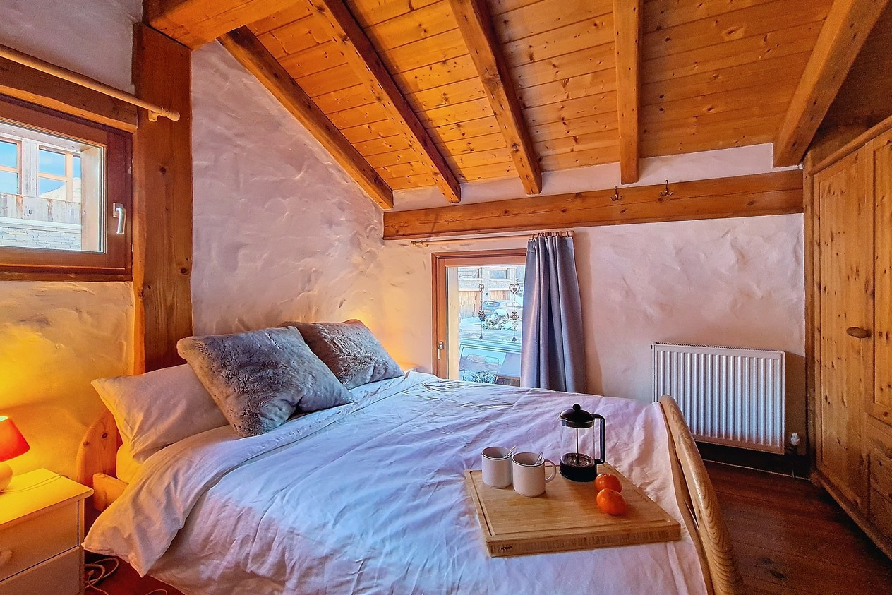 _agence-des-belleville_lv_images__lot_0000071001_12_29269865 _agence-des-belleville_lv_images__lot_0000071001_12_29269865