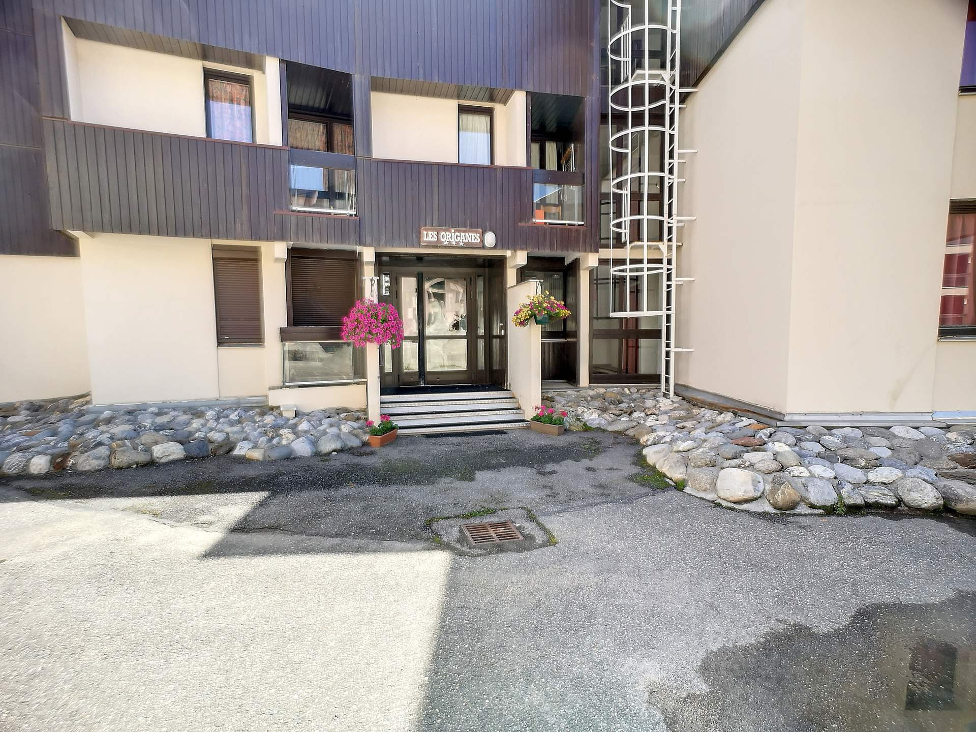 _lv_images__imme_0000000705_01_26763945