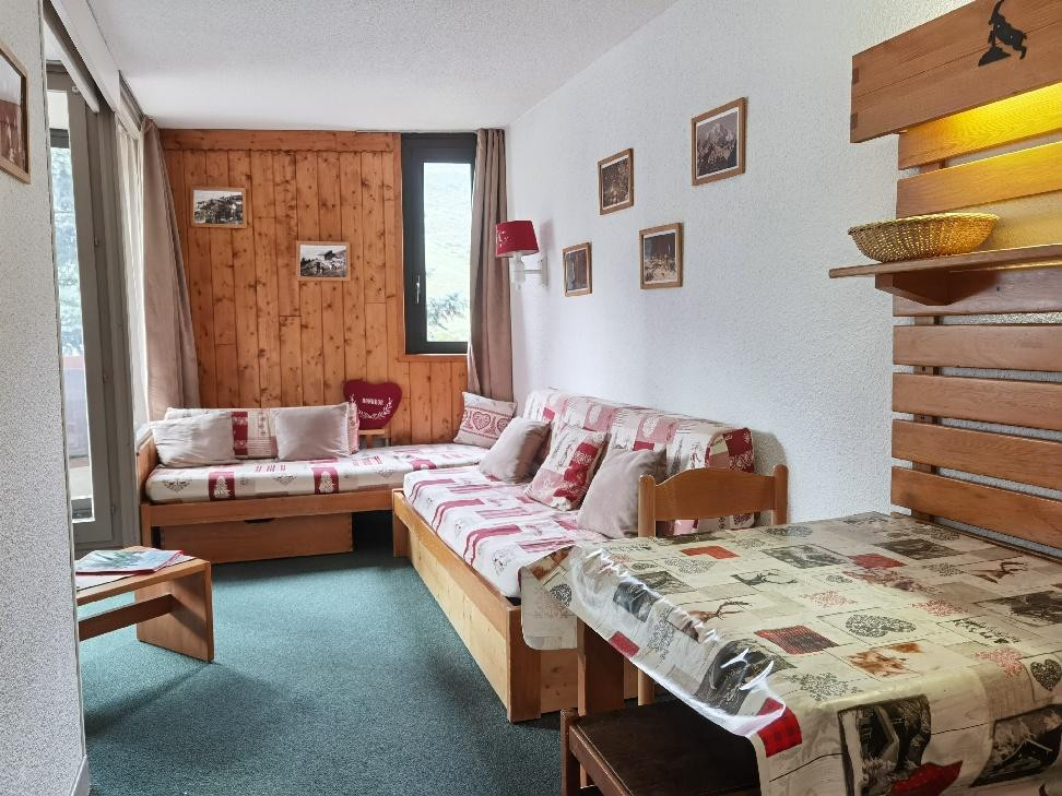 _lv_images__lot_0000000004_12_29348568