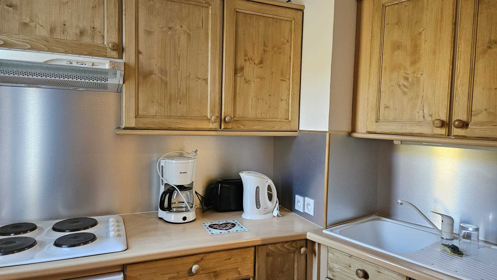 _lv_images__lot_0000000015_04_29647894