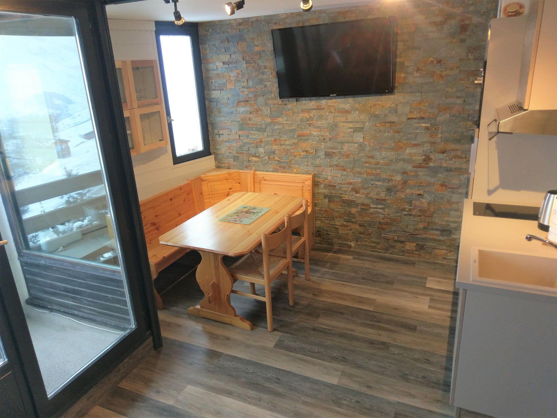 _lv_images__lot_0000000032_03_27574412 _lv_images__lot_0000000032_03_27574412