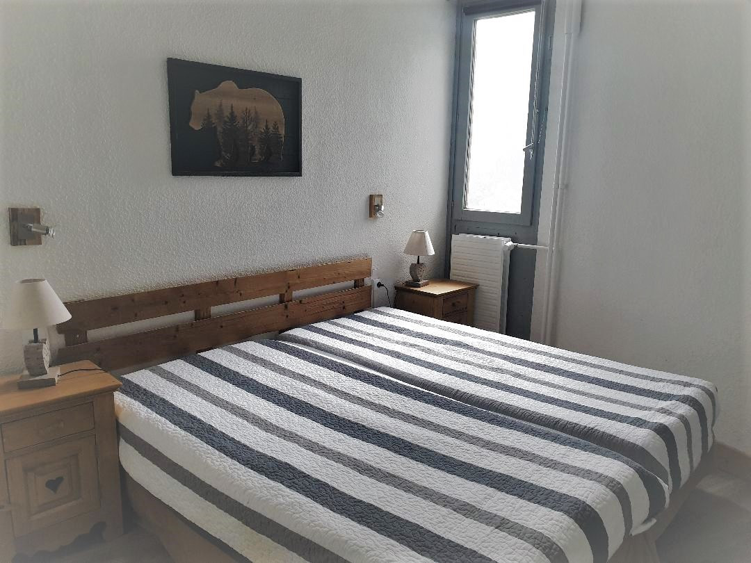 _lv_images__lot_0000000070_02_26765148 _lv_images__lot_0000000070_02_26765148