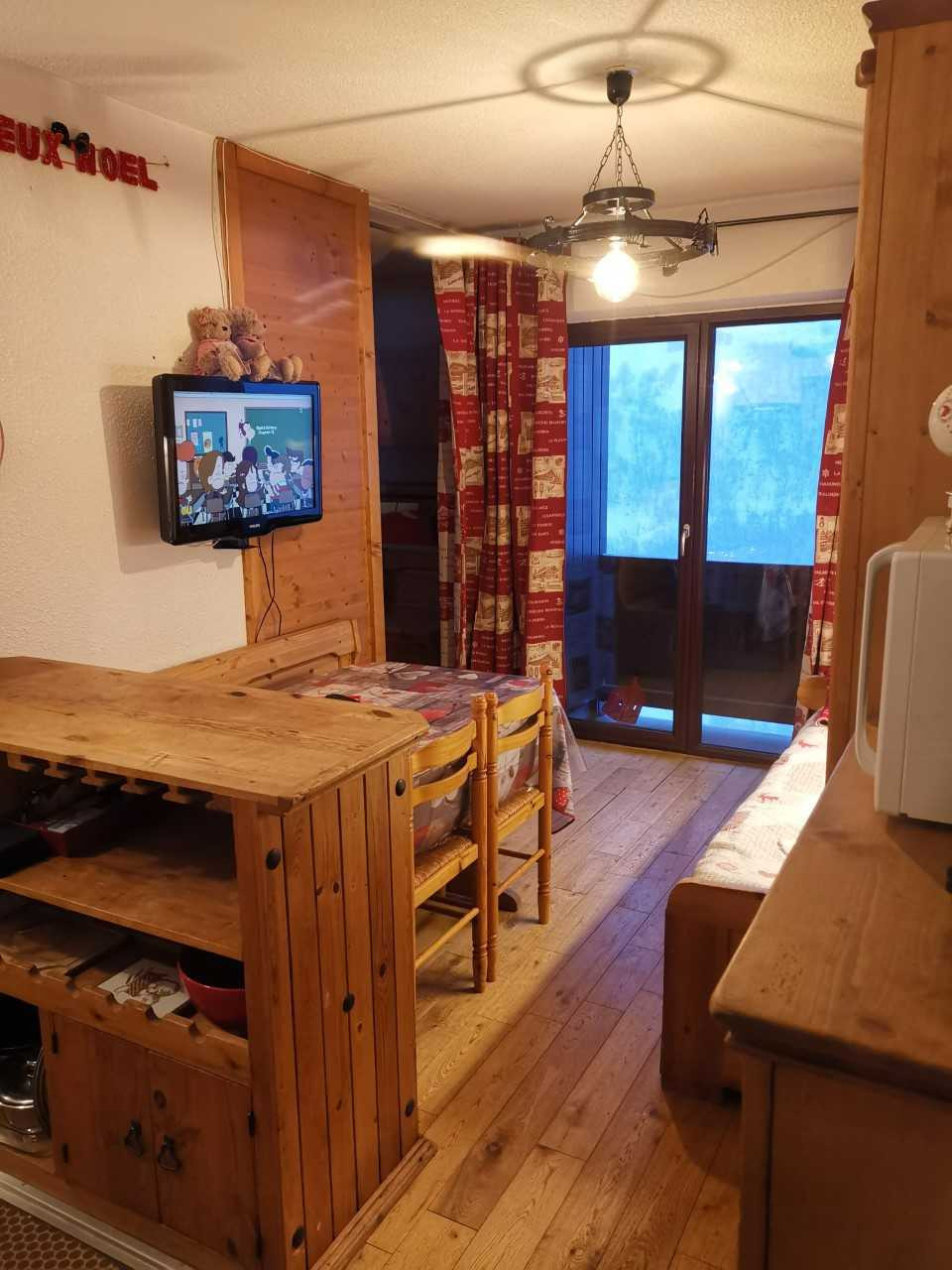 _lv_images__lot_0000000137_01_29527736 _lv_images__lot_0000000137_01_29527736