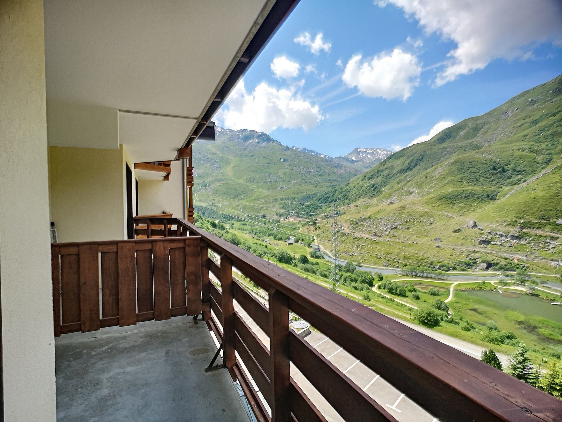_lv_images__lot_0002000016_08_23616059