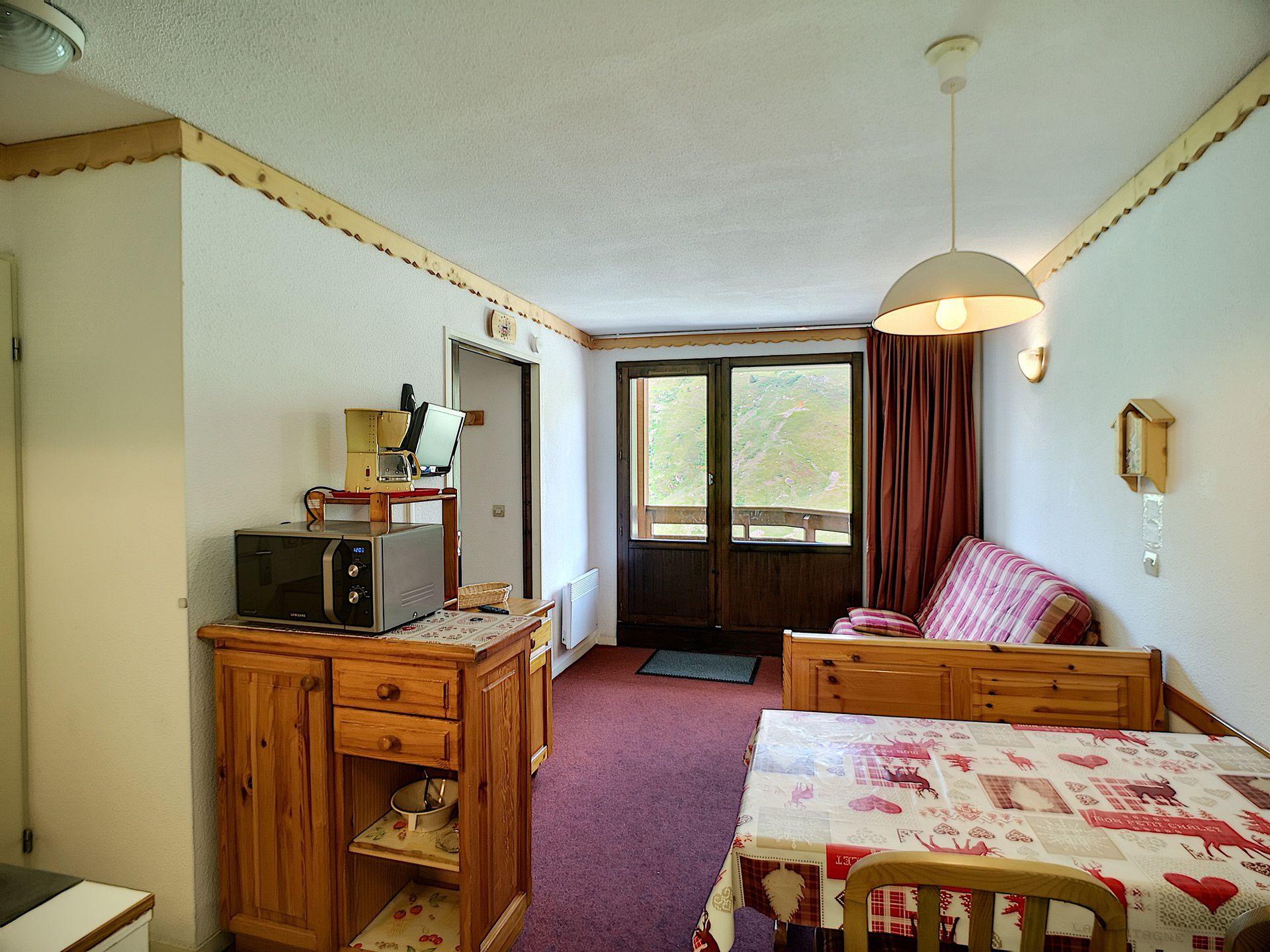 _lv_images__lot_0002000042_04_29425086