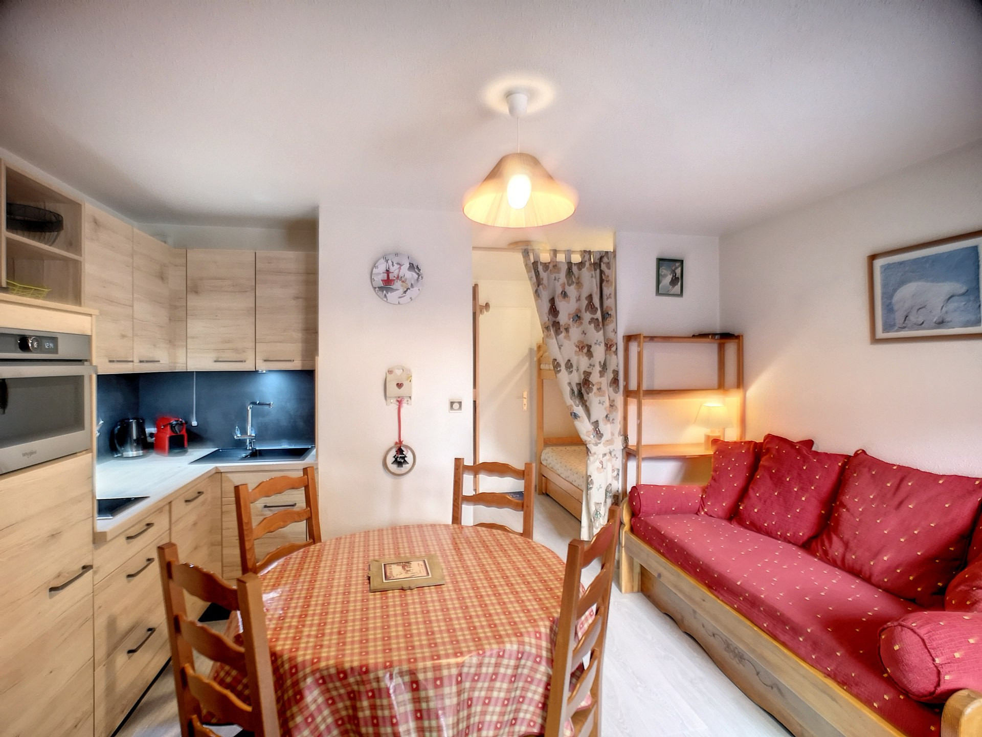 _lv_images__lot_0002011308_01_29605983