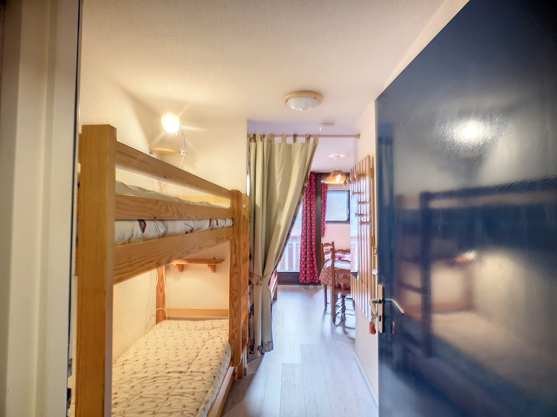 _lv_images__lot_0002011308_02_27857100 _lv_images__lot_0002011308_02_27857100