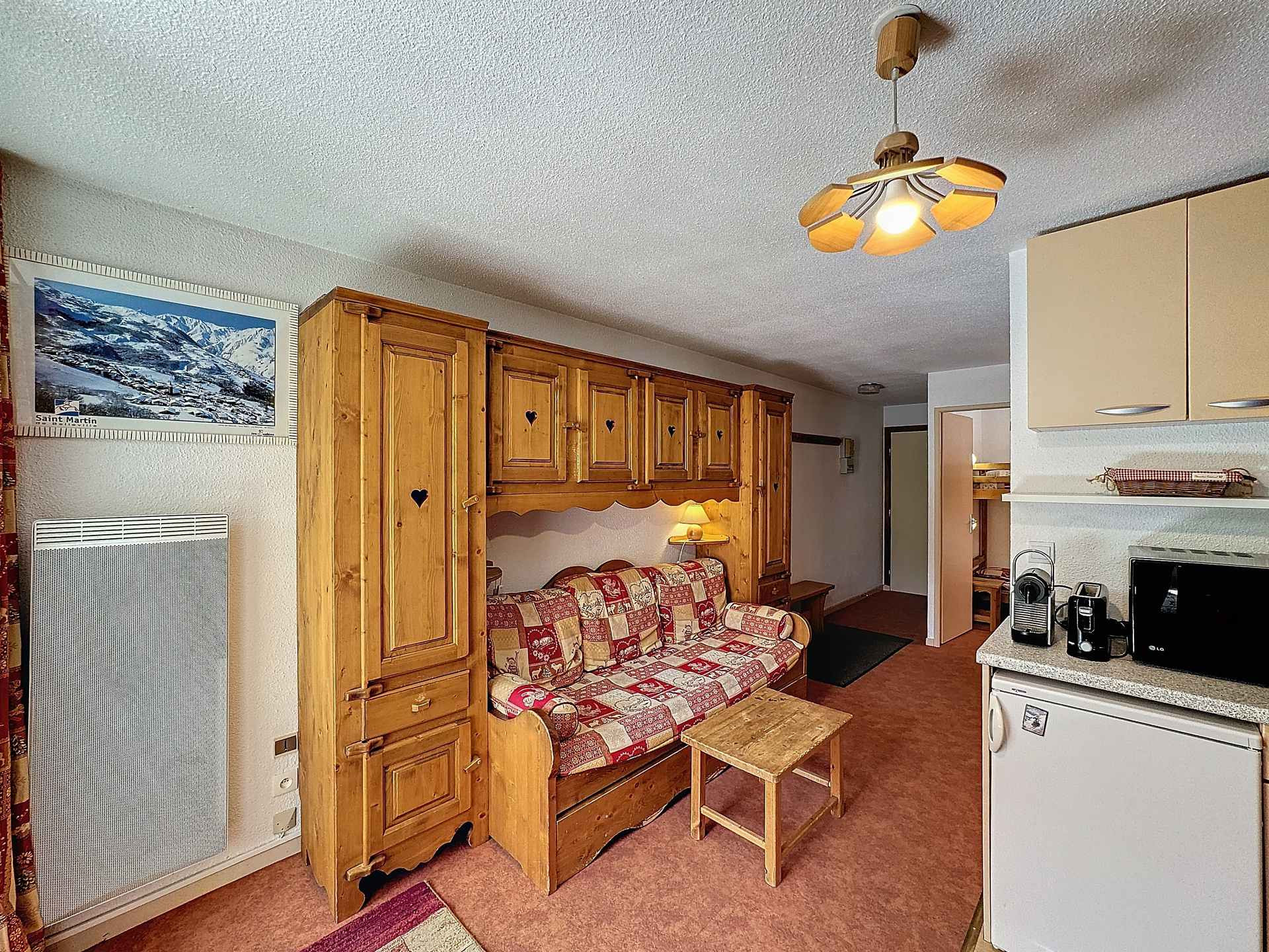 _lv_images__lot_0002011606_08_27368936